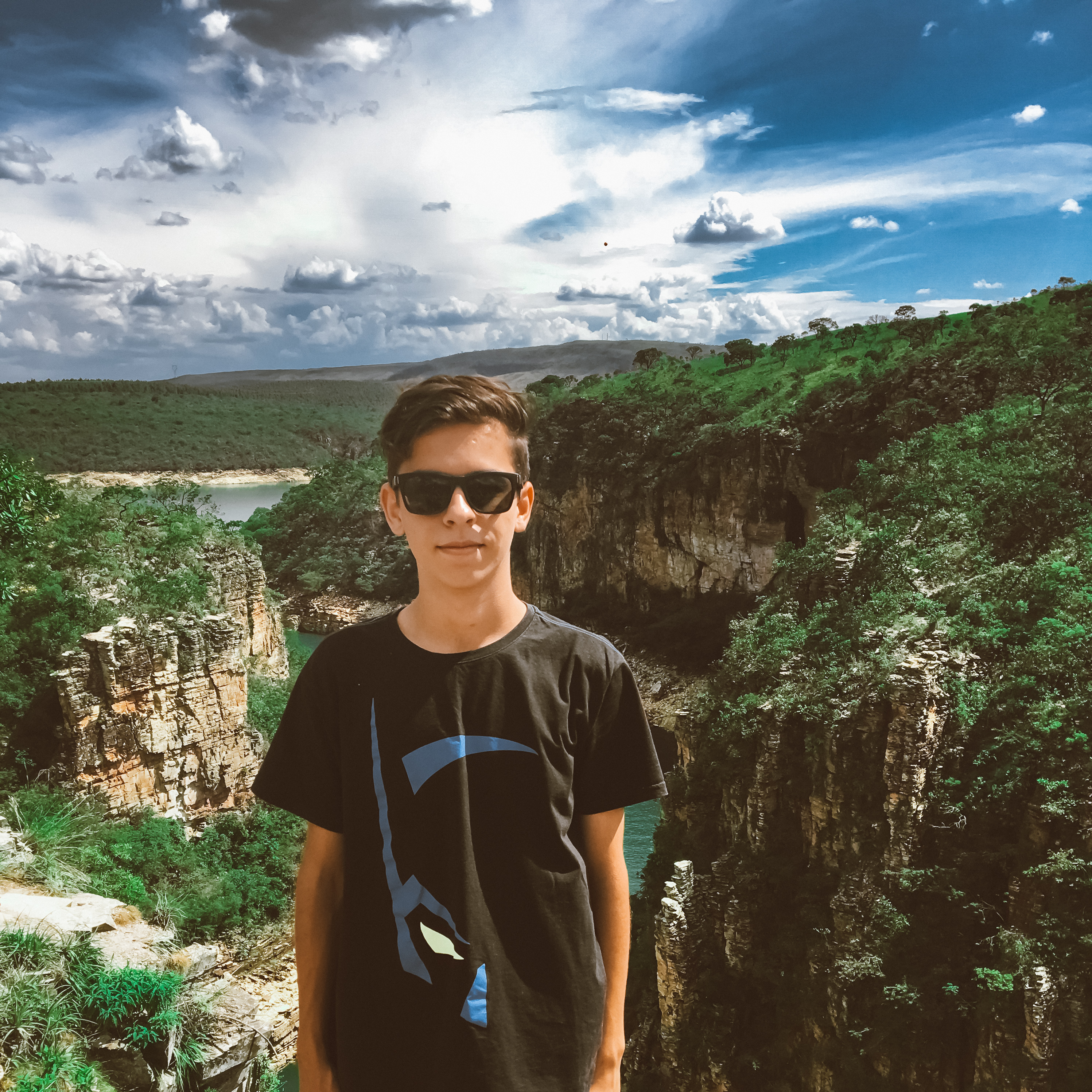 Giphy profile picture for @Ghod