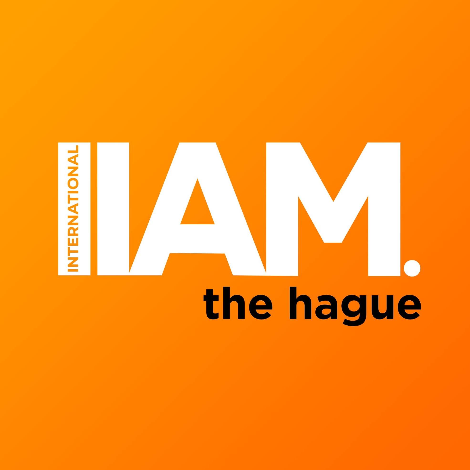 Giphy profile picture for @IIAM