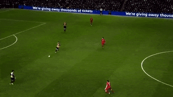 gdetomaso dribbling bellerin GIF