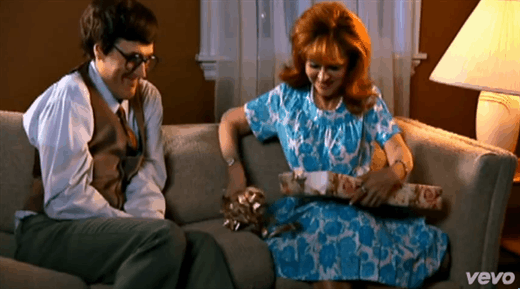 Výsledok vyhľadávania obrázkov pre dopyt opening gift funny gif