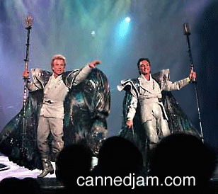 giphy.gif?cid=6c09b952ylzk4y37brzy6rghzr