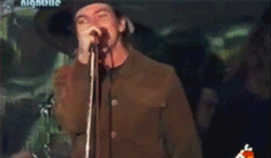 Image: https://media1.giphy.com/media/140A5tsRe63gVG/giphy.gif?cid=3640f6095be9acf56b596d72630aed85 pearl jam 90s GIF