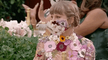 Taylor Swift Applause GIF by Recording Academy / GRAMMYs