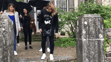 chute goodbye GIF by NewQuest