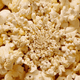 Che ne pensi dei popcorn cosa mangi durante la visione di un film