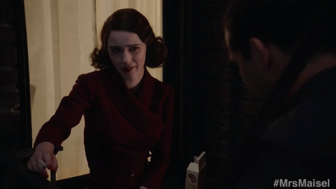 「Rachel Brosnahan gif」的圖片搜尋結果"