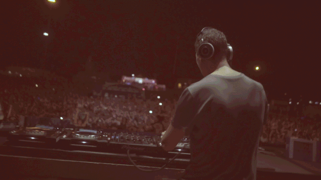 Dj Hearts GIF by Tiësto