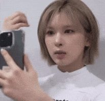 Idol Mirror GIF