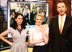 Gillian-jacobs-hunt GIFs - Get the best GIF on GIPHY