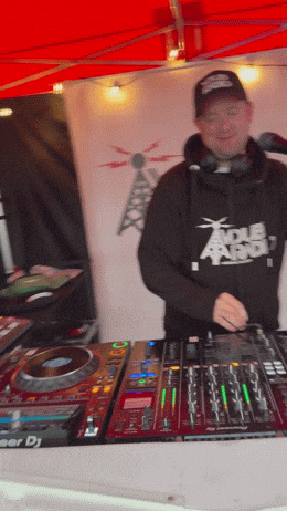 Djing GIF by VDubRadio