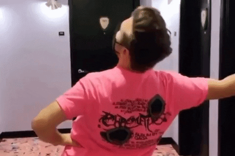 giphy.gif?cid=4d1e4f296fe23249d5b62b84aa