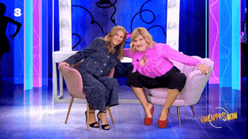 Abbraccio GIF by Tv8it