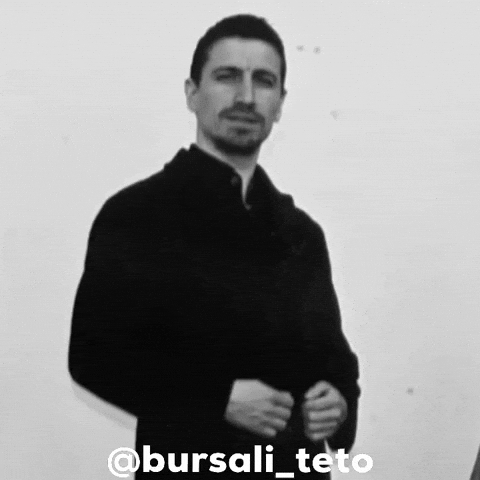 Mert Hakan Yandaş GIF