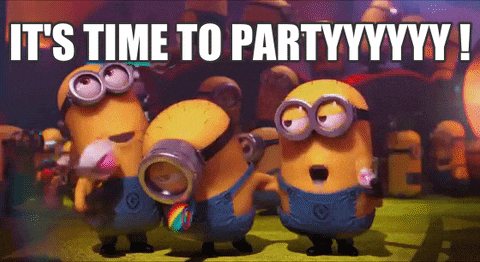 Gif se třemi zpívajícími mimoni a nápisem It´s time to partyyyyy!