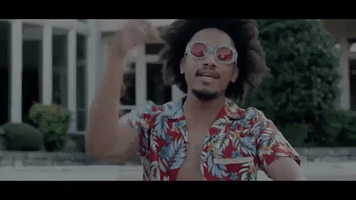 200.gif?cid=fc005b083262742d894d9ffbd6514b68bc689c848df56e39&rid=200.gif&ct=g