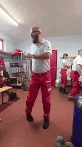 GIF by Rotes Kreuz Niederösterreich