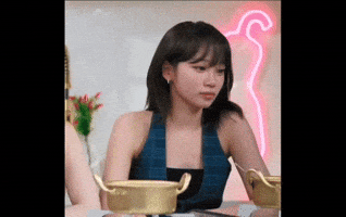 Kim Chaewon GIF