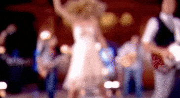 taylor swift dancing GIF