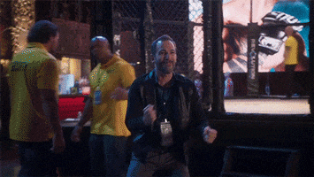 200.gif?cid=fc005b081c58fe2c16623c835980cb3619ef25107b634b3d&rid=200.gif&ct=g