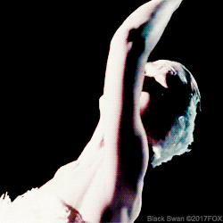 Natalie Portman Ballet GIF by 20th Century Fox Home Entertainment - Find & Share on GIPHY