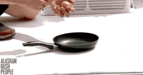 Menu darurat Enakan goreng telur ato beli sosis so nice