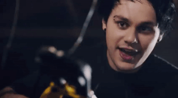 she's kinda hot GIF by 5 Seconds of Summer