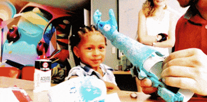 dyokodou help children 3dprint enablemedellin GIF