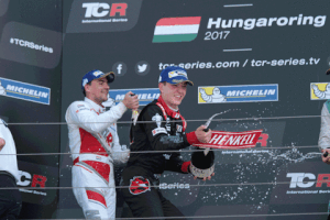 m1ra podium tcr hungaroring tassi GIF