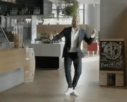 martijnalexander dansen met dan en fedja GIF