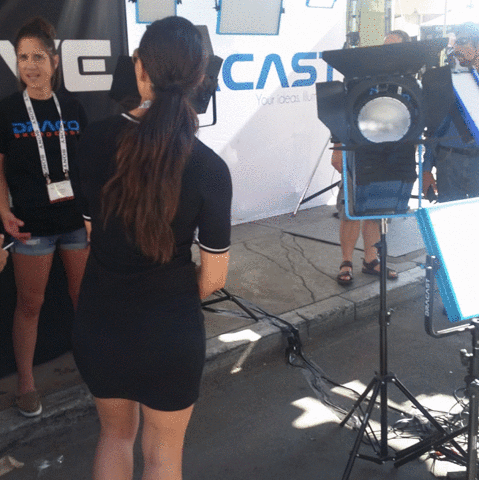 Socialbilitty paramount paramount pictures cine gear cine gear expo GIF