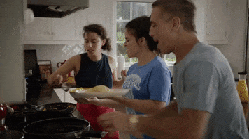 Season 3 Cooking GIF by Broad City