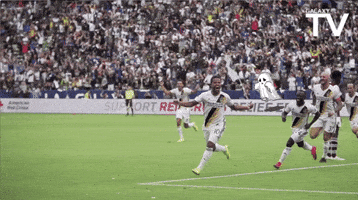 Bari - Viterbese, topic unico. - Pagina 2 200.gif?cid=a0a8deb3tbw1x3g0wuta17fxpxjq2b1dm8bjk6ovt1p8w62v&rid=200