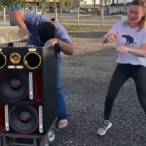 Júlia Zanatta GIF
