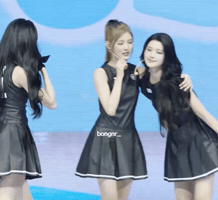 Hearts2Hearts GIF