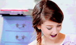 zoella280390