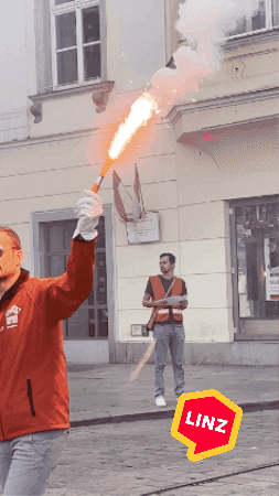Austria Torch GIF by Linz News