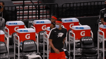 200.gif?cid=fc005b08736a2682bbab1fccdb9102afaa3247df60f56d7d&rid=200.gif&ct=g