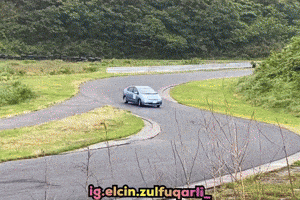 Toyota Prius GIF