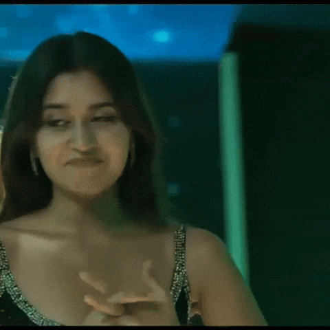 Splits Akanksha GIF