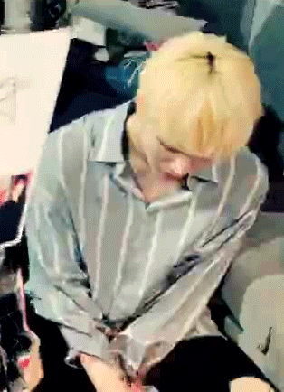 Noir Ryu Hoyeon GIF