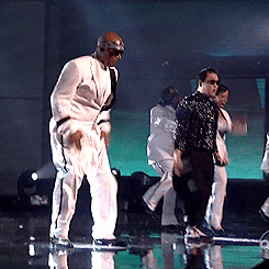 Mc Hammer GIF - Find & Share on GIPHY