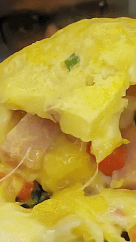 Chips Omelette GIF by radiocanadamordu