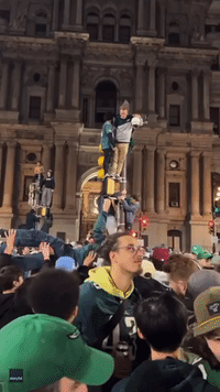 Philadelphia Streets Crowded After Team Reaches SB