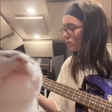 Kiki GIF