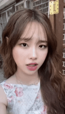 Kim Jiwoo Loona Chuu GIF