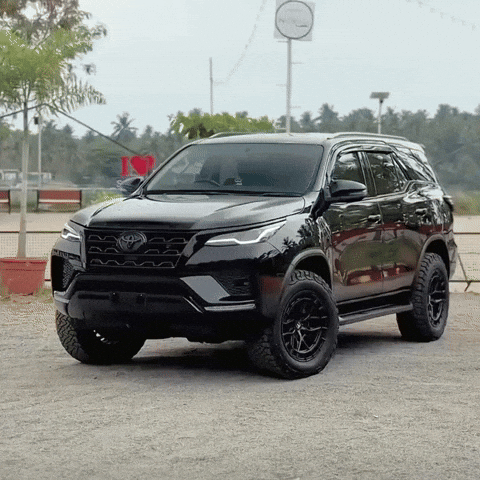 Toyota Landcruiser GIF