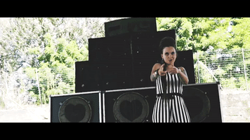 Queen Of Hearts Wonderland GIF