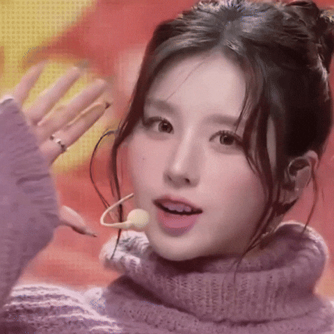 Loona GIF