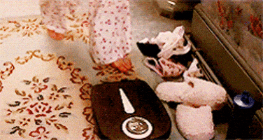 woman on weighing machine gif ile ilgili görsel sonucu