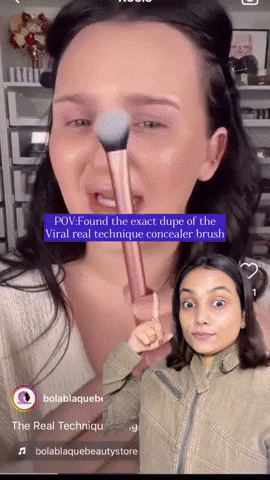 Concealer Brush GIF